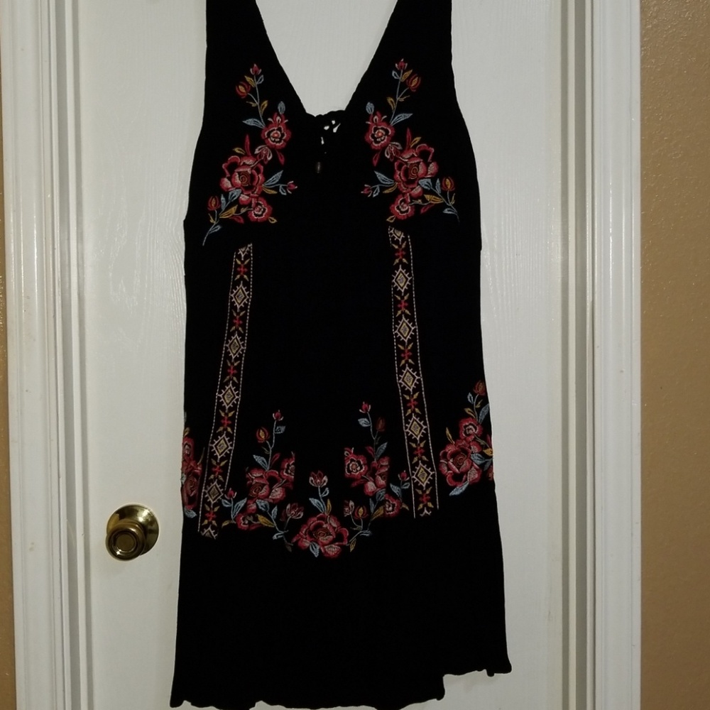Xhilaration Embroidered Black Dress